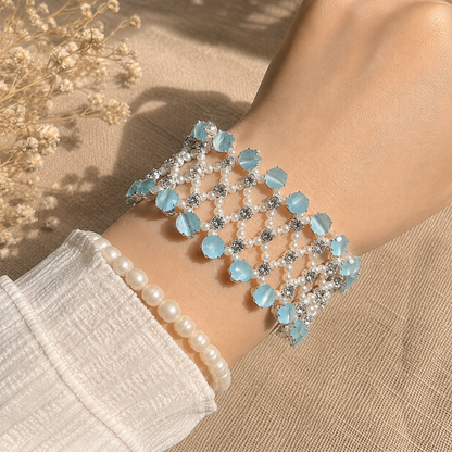Handgefertigtes Perlen- und Aquamarinarmband