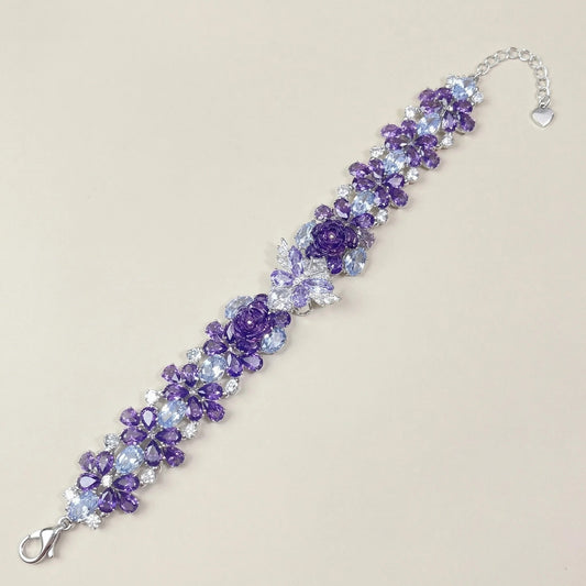 Handgefertigtes Perlen- und Aquamarinarmband