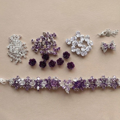 Handgefertigtes Perlen- und Aquamarinarmband