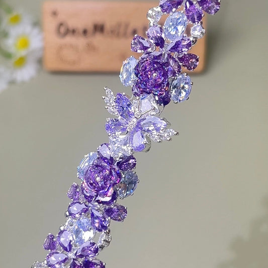 Handgefertigtes Perlen- und Aquamarinarmband