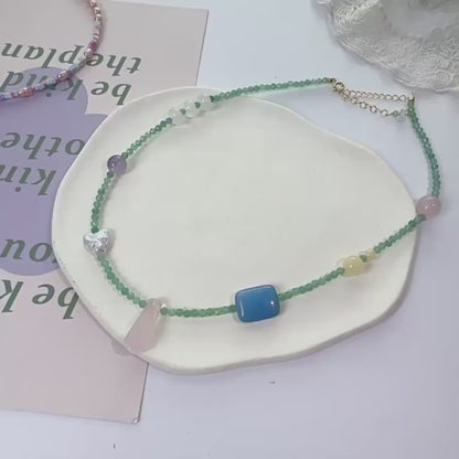 Conjunto de collar y pulsera de oro de 18 quilates con ágata blanca, cuarzo, jade amarillo, perlas naturales y piedras preciosas verdes