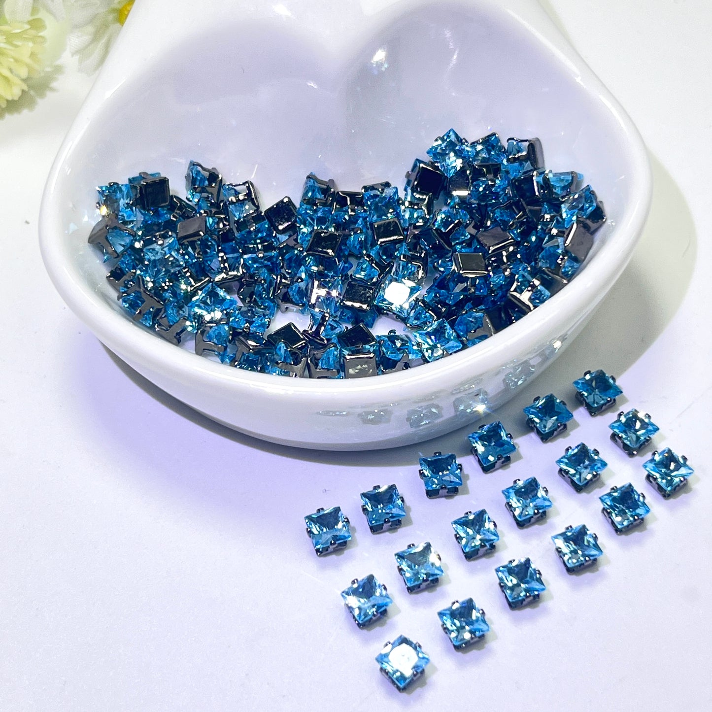 OneMillet Black-Base Square  Zirconia Stone 4mm