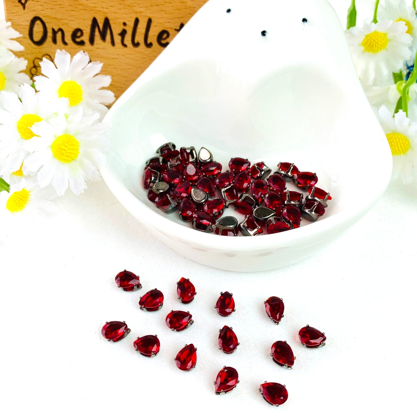 OneMillet Black-Base Teardrop  Zirconia Stone 4×6mm